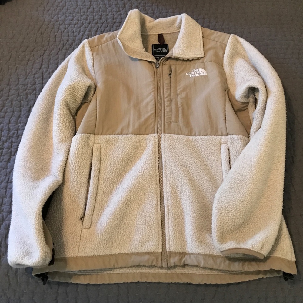 Women’s North Face Denali jacket